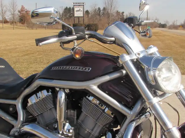 2006 Harley-Davidson VRSC A VRod in Street, Cruisers & Choppers in Leamington - Image 33