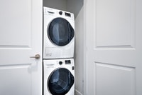 2 Months Free Rent Visitez notre site Web : https://www.capreit.ca/fr/appartements-a-louer/laval-qc/... (image 8)