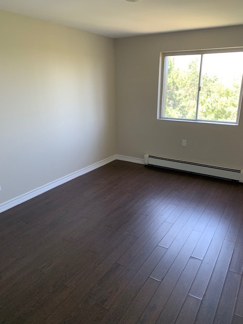 349 Queenston Street - 2 Bedroom Deluxe for Rent in St. Catharin 4