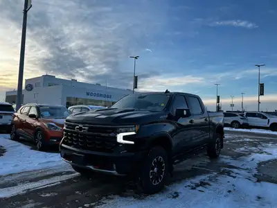 Off Road Suspension, Leather Seats, Premium Audio, Wireless Charging, Box Liner! This 2023 Chevrolet...