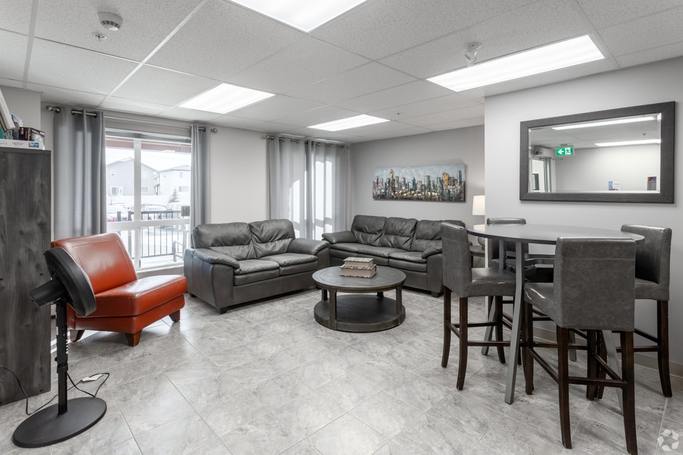 2 Bed 2 Bath Red Deer - $699 Security Deposit Promo 3