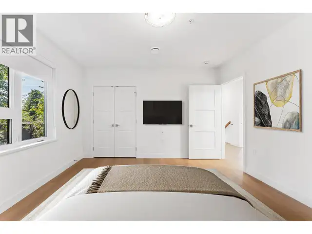842 ST. DENIS AVENUE North Vancouver, British Columbia in Condos for Sale in North Shore - Image 18