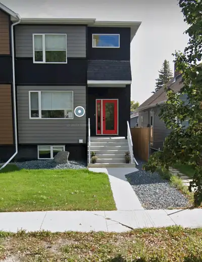 For Rent! 5 bed 3 1/2 baths In heart of St Boniface. $3000/mnth