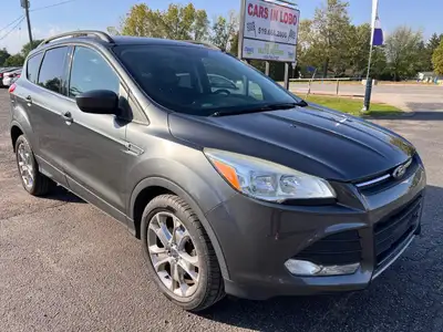 2015 FORD ESCAPE SE! Backup camera, Bluetooth, clean, efficient, and ready to drive! COMES CERTIFIED...
