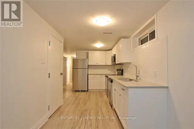 B - 34 MAJESTIC DRIVE Ottawa, Ontario in Long Term Rentals in Ottawa - Image 3