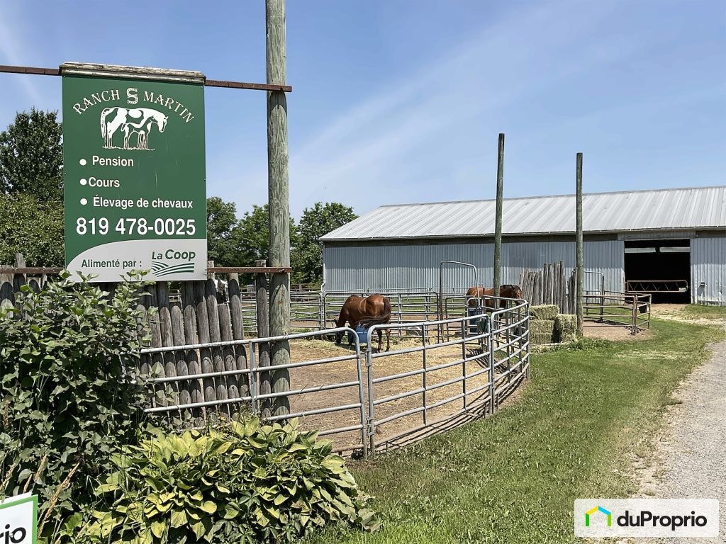 $1,799,999 - Acreage / Hobby Farm / Ranch for sale — photo 2
