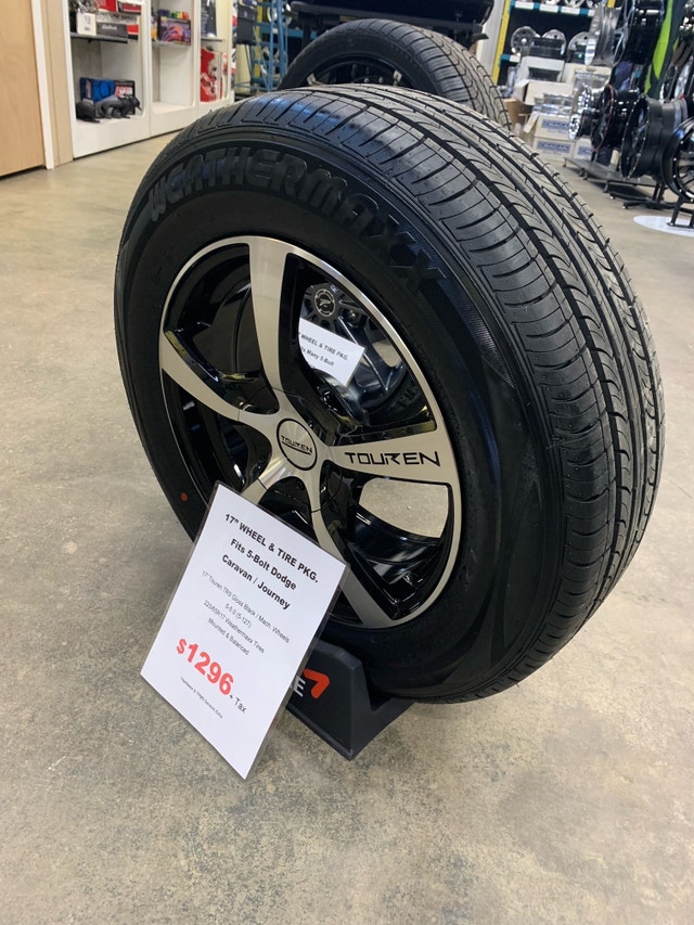 Grand Caravan 17" Wheel & Tire Package with 225/65R17 Tires Tires