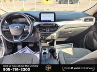 Vehicle DescriptionOntario Vehicle. Call (905) 791-3300 - White with gray Cloth Interior - Cruise Co... (image 9)