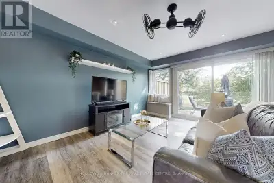 Welcome To The Best Value Country Lanes Has To Offer! With Over 1400 sq/ft Of Living Space, This Des...