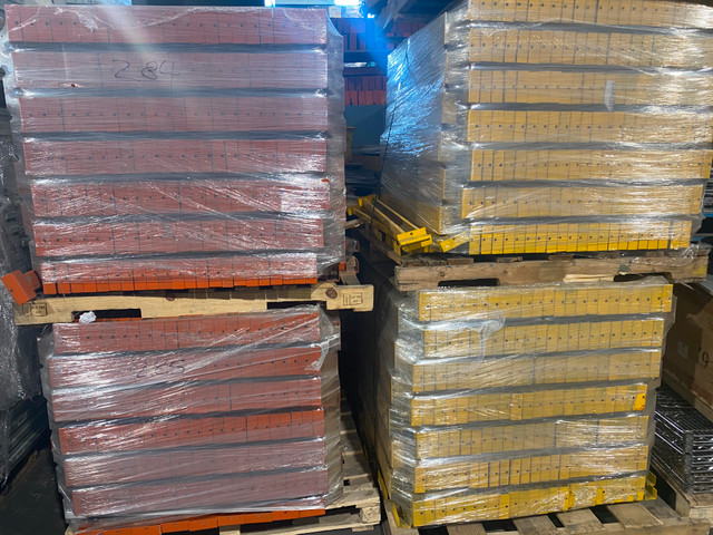 Used 42" pallet bars - safety supports for pallet racking in Other Business & Industrial in Mississauga / Peel Region - Image 4