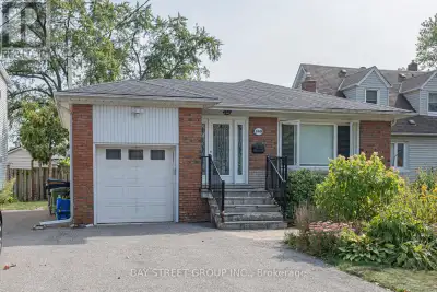 This well maintained and updated 2 bedrooms 2 washroom basement unit. Features two good sized bedroo...