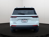 This Jeep Grand Cherokee has a powerful EC7 2.0L HURRICANE 4 TURBO W/ESS engine powering this Automa... (image 4)