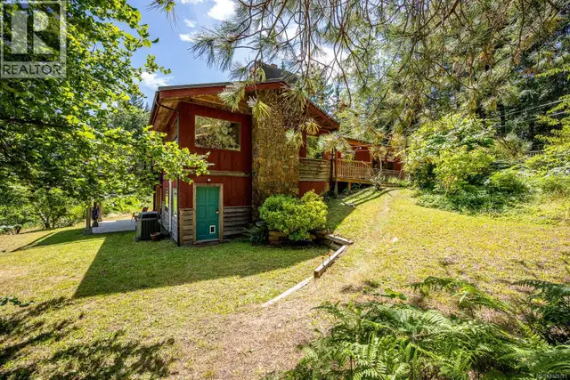 9900 Greenhill Rd Denman Island, British Columbia in Houses for Sale in Comox / Courtenay / Cumberland - Image 35