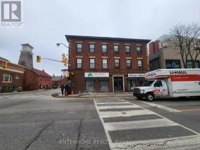 Perfect business opportunity! Four Corners Of Brampton! Excellent Exposure! Fully Renovated Corner U...