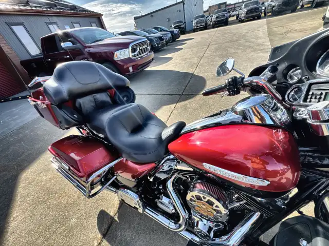 2013 HARLEY DAVIDSON MOTORCYCLE FLTRX ELECTRALITE606394268328273926