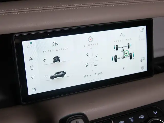 2020 Land Rover Defender P400 | HSE | 110 | MERIDIAN | 20\" WHEE in Cars & Trucks in Mississauga / Peel Region - Image 30