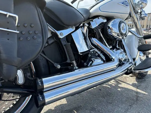 2012 Harley-Davidson Heritage Softail Classic ~ HERITAGE SOFTAIL in Street, Cruisers & Choppers in City of Toronto - Image 13