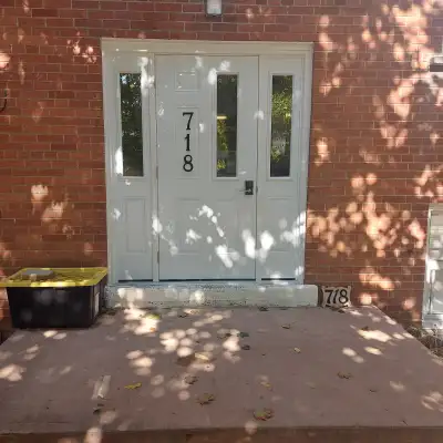2 Bdrm Apt near downtown Whitby
