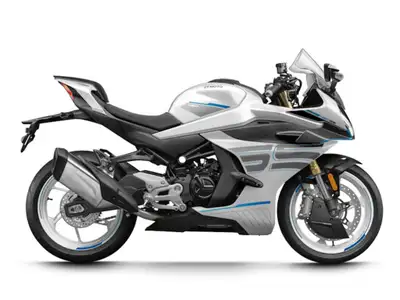 2026 CFMoto 450SSWith the 450SS, CFMOTO brings the futuristic model into reality. The 450SS has a gr...