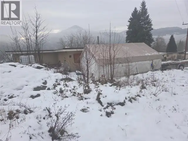 1381 3B Highway Warfield, British Columbia in Houses for Sale in Nelson - Image 27