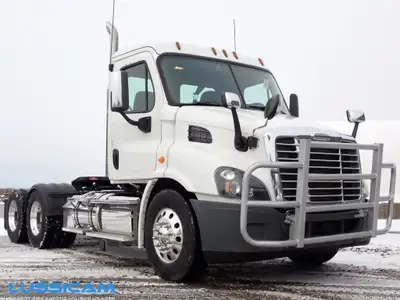 2014 Freightliner CASCADIA 2014 Freightliner CASCADIA 2014 Freightliner CASCADIA maintenant disponib...