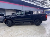 Experience the robust capability and stylish design of the 2020 Ford Ranger XLT, featuring a strikin... (image 2)