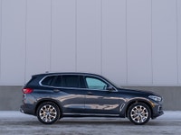 CARGET AUTOMOTIVE is thrilled to offer this 2019 BMW X5 Xdrive40i, a luxury midsize SUV powered by a... (image 5)