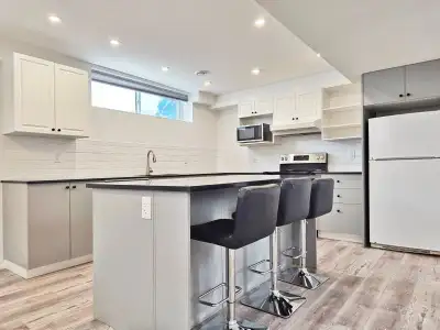 1295 Kilborn Ave, Unit 2, Ottawa, ON, K1H 6L2 ***2 Bedroom + Den Apartment | 1 Bath | Parking Includ...