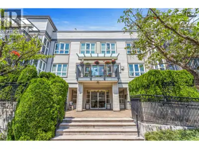Perched above it all, this stunning penthouse showcases soaring vaulted ceilings bathed in natural l...