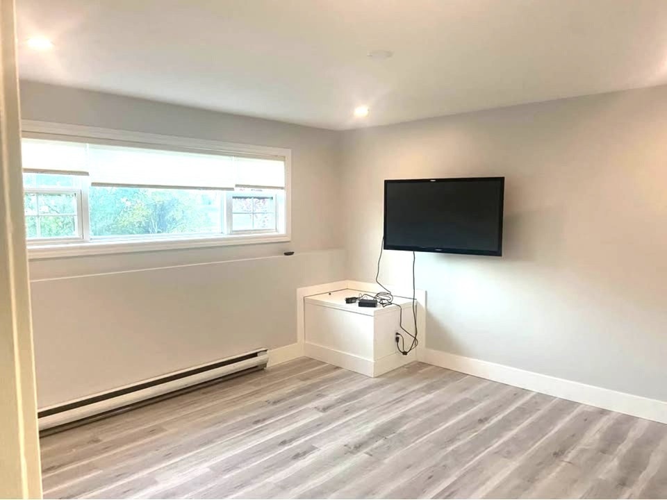 25-028 Lovely studio apartment in Timberlea UTILITIES INCLUDED 1