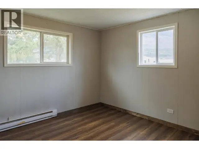 956 4TH AVENUE McBride, British Columbia in Houses for Sale in Quesnel - Image 8