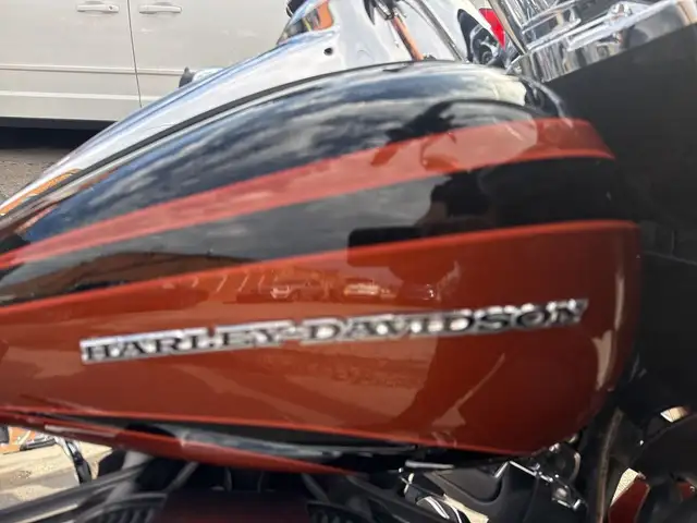 2015 Harley-Davidson CVO Road Glide ~ SUPER CLEAN ~ 110CI ~ ROAD in Sport Touring in City of Toronto - Image 30