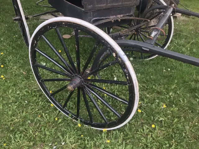 Calèche antique pour cheval in Arts & Collectibles in Drummondville - Image 4