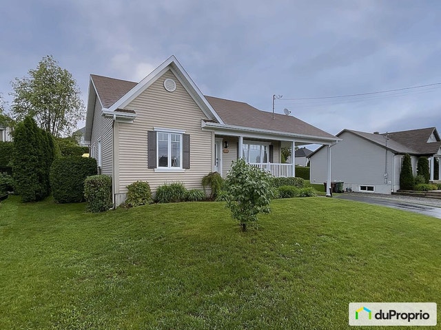 $529,900 - Bungalow for sale in Sherbrooke (Rock Forest) — photo 2