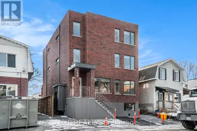 UNIT # 7 - 158 LAVAL STREET N Ottawa, Ontario