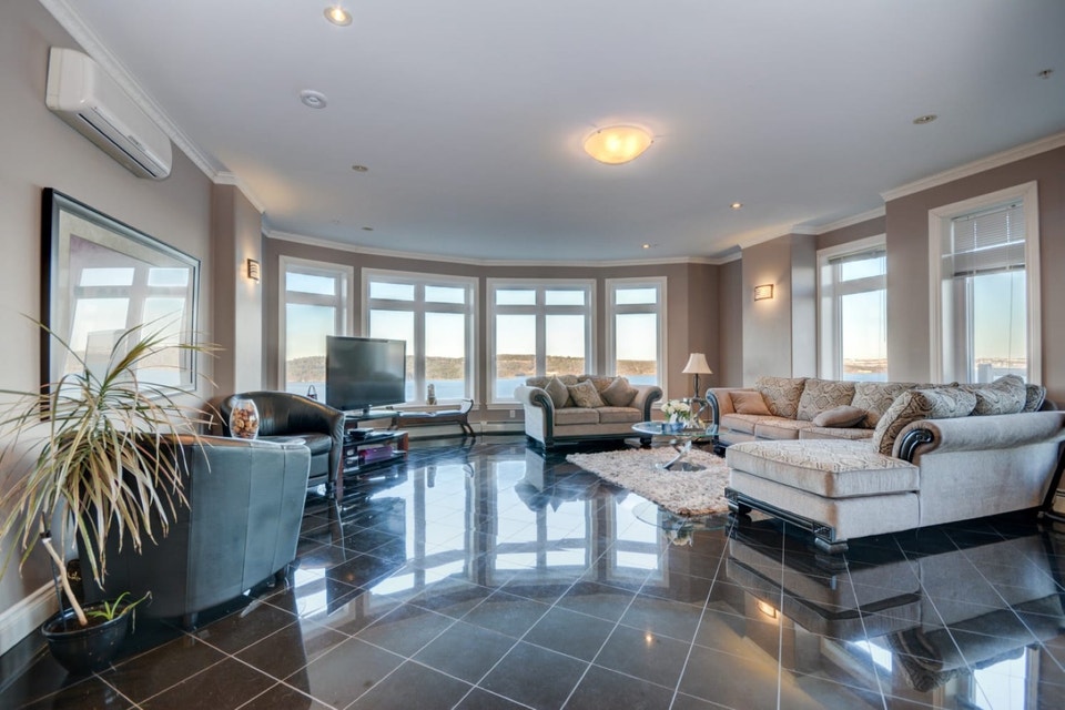 26-099 Large condo with water views from every room 2