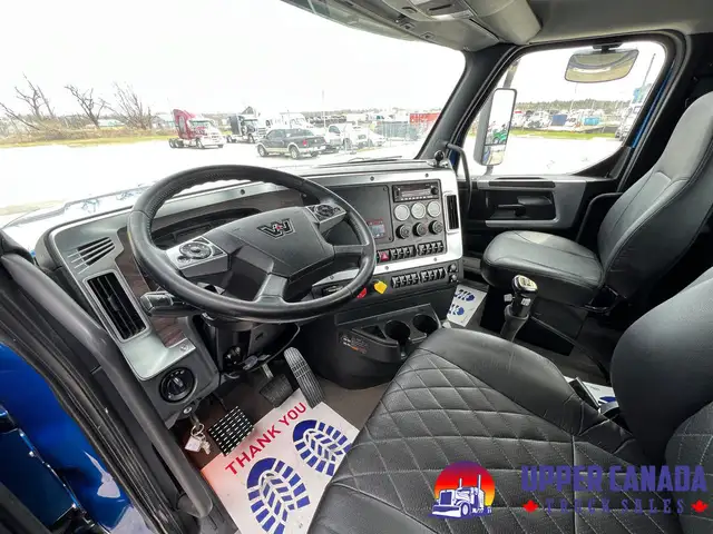 2024 Western Star 49X Tri-Drive in Heavy Trucks in Barrie - Image 17