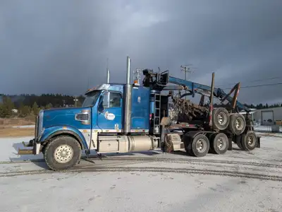 2015 FREIGHTLINER CORONADO 122 SD Sleeper Self Loading Log Truck - Detroit DD16 600 hp diesel engine...
