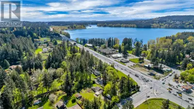 This 0.81-acre lot is located in a tranquil neighborhood, just a short stroll from Elk Lake. It's al...