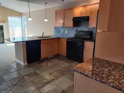 Luxury home for rent in Tuscany NW! Walking distance to several amenities, including shopping/grocer...