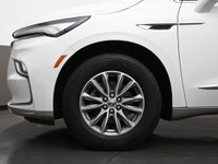 The Buick Enclave delivers premium comfort, refined style, and powerful performance in a spacious th... (image 4)