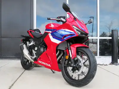 Save $300 in combined savings as part of the Honda's current promotion and our own Spring Sale - on...