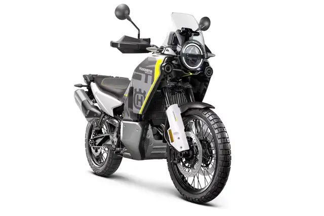 2027 Husqvarna Norden 901 Adventure in Other in City of Toronto - Image 6