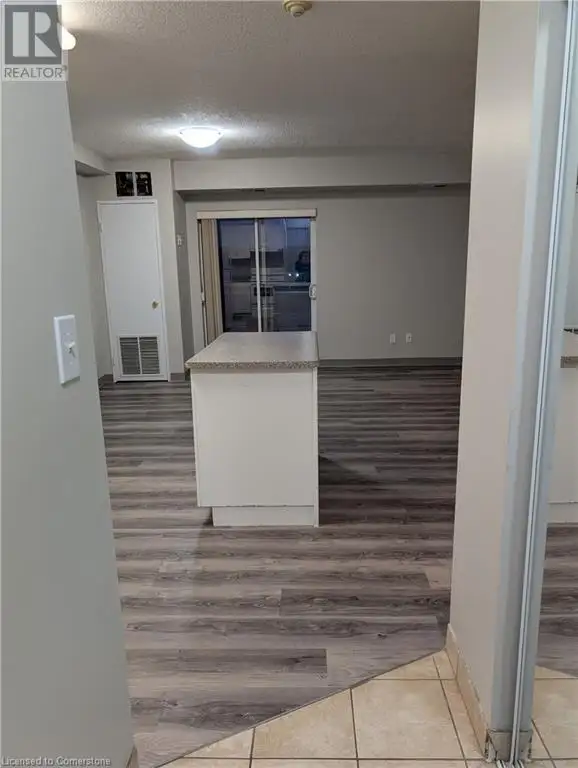 736 OLD ALBERT Street Unit# 302 Waterloo, Ontario62864385657858121
