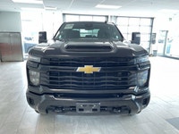 The 2024 Chevrolet Silverado 2500HD Custom is a powerful and dependable heavy-duty pickup truck buil... (image 7)