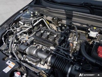 Window Grid Antenna Wheels: 19 Aluminum-Alloy Wheels w/Machined w/Painted Accents Accents Valet Func... (image 7)