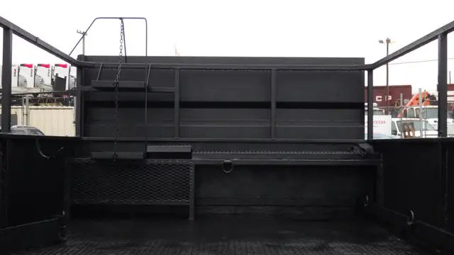 2009 International CityStar Side Dump Flatdeck in Heavy Trucks in City of Toronto - Image 26