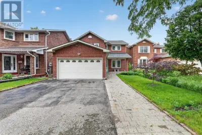Welcome to 48 Ridware Crescent, a beautifully renovated detached home in the prestigious Highland Cr...