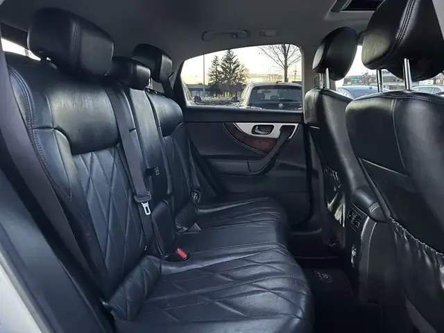 2012 INFINITI FX50 in Cars & Trucks in Edmonton - Image 24