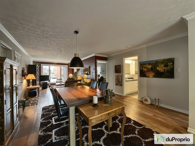 $284,000 - Condominium for sale in Sherbrooke (Jacques-Cartier) — photo 1